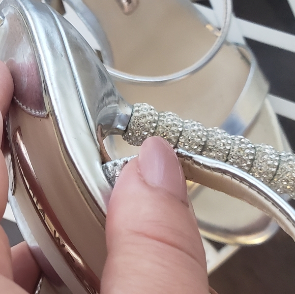 ❤️❤️ SOLD ❤️❤ New Sophia Webster silver sandals - Picture 6 of 8